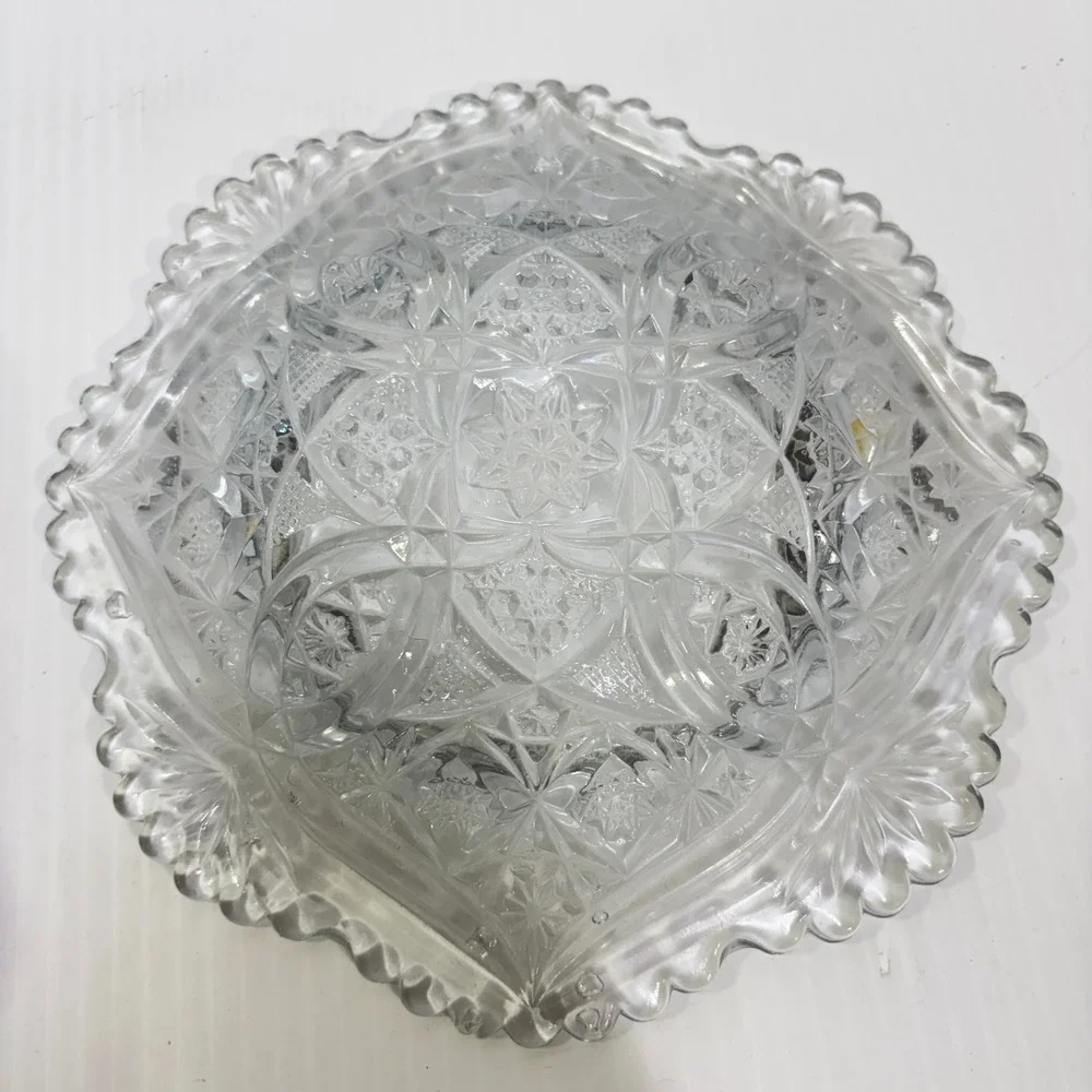 Vintage Clear Pressed Glass Domed Butter Dish Pinwheel Starburst Scalloped Edge‎